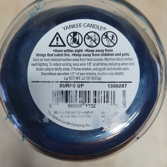 Yankee Candle Limited Edition Surf's Up Blue Candle 22 oz Large Jar - Picture 4 of 4
